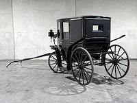 Koets berline klassieke paardenkoets - afbeelding 16 van  34