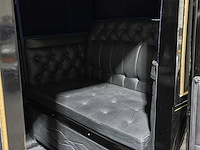 Koets berline klassieke paardenkoets - afbeelding 19 van  34