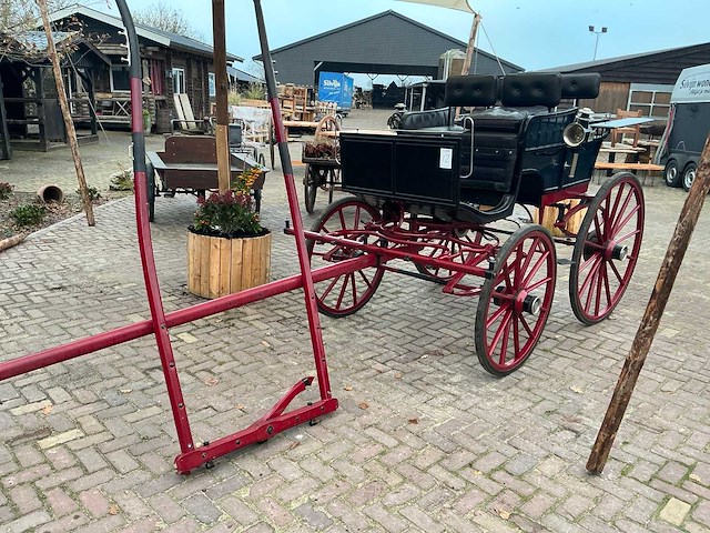 Koets - afbeelding 1 van  23
