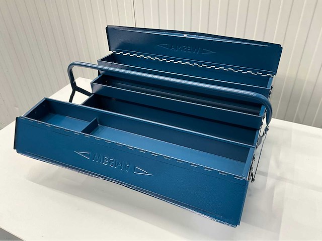 Koffer met 150 pcs en gereedschapskist en startbooster - afbeelding 4 van  18