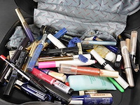 Koffer met make-up - afbeelding 3 van  5