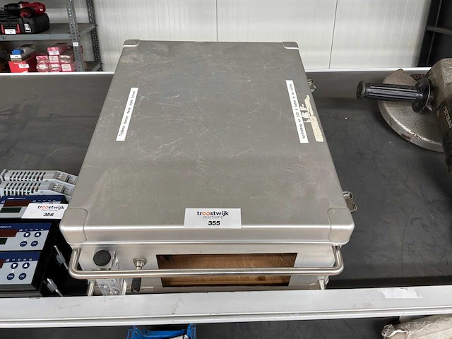 Koffer met pneumatische motor - afbeelding 2 van  5