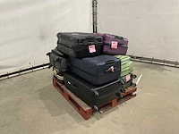 Koffers met onbekende inhoud - afbeelding 2 van  5