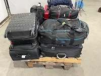 Koffers met onbekende inhoud - afbeelding 4 van  5