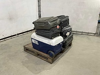 Koffers met onbekende inhoud - afbeelding 2 van  5