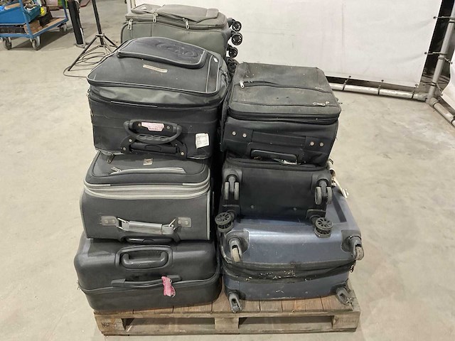 Koffers met onbekende inhoud - afbeelding 5 van  5