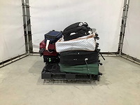 Koffers met onbekende inhoud - afbeelding 3 van  5