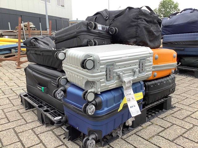 Koffers met onbekende inhoud - afbeelding 6 van  6