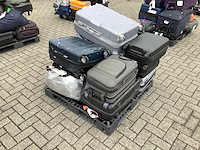 Koffers met onbekende inhoud - afbeelding 1 van  6
