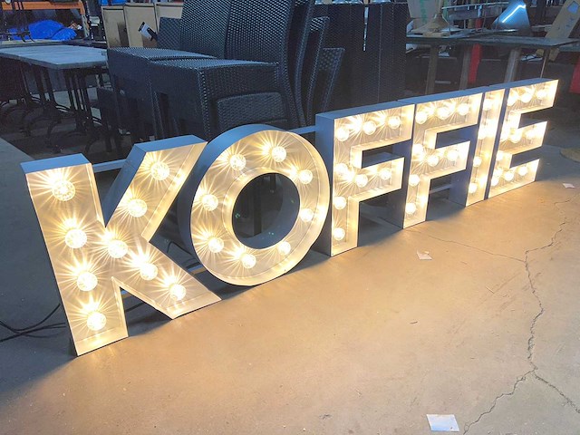 Koffie - lichtreclame - overige restaurantinrichting - afbeelding 1 van  5