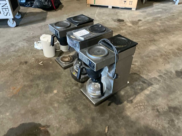 Koffieapparaat (3x) + waterkoker (2x) - afbeelding 2 van  4