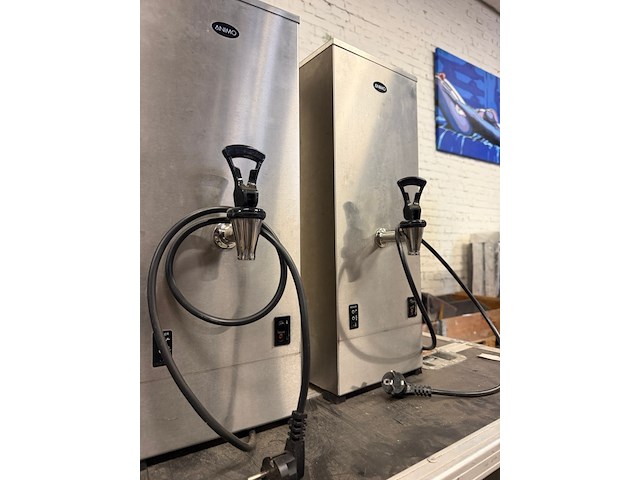 Koffieautomaat, 1x heetwaterketel, 2x animo warmhoud- of heetwaterdispensers - afbeelding 5 van  9