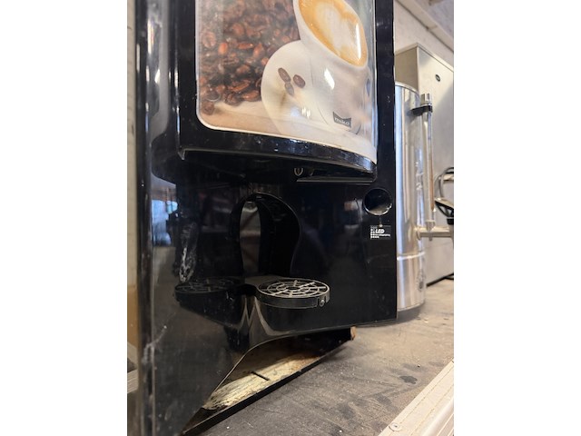 Koffieautomaat, 1x heetwaterketel, 2x animo warmhoud- of heetwaterdispensers - afbeelding 8 van  9