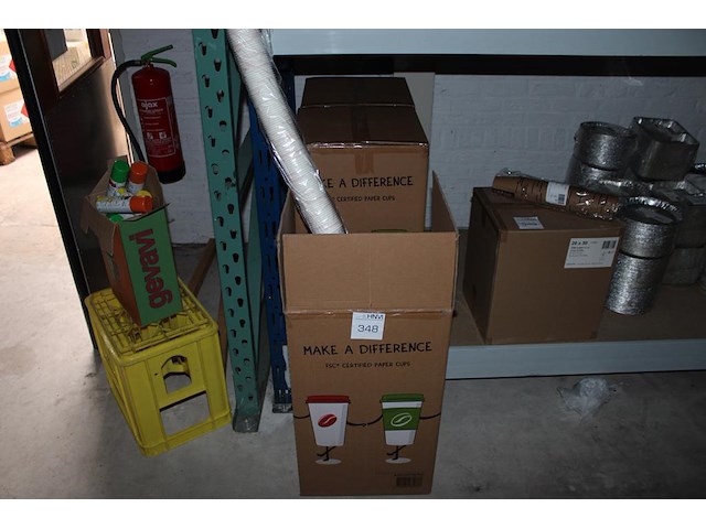 Koffiebekers in 3 dozen. ca. 6500 stuks. - afbeelding 1 van  3