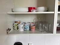 Koffiehoek met philips koffiemachine en tafel - afbeelding 5 van  8