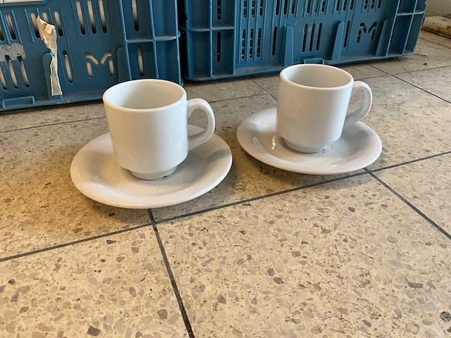 Koffiekop en schotels (110x) - afbeelding 2 van  5
