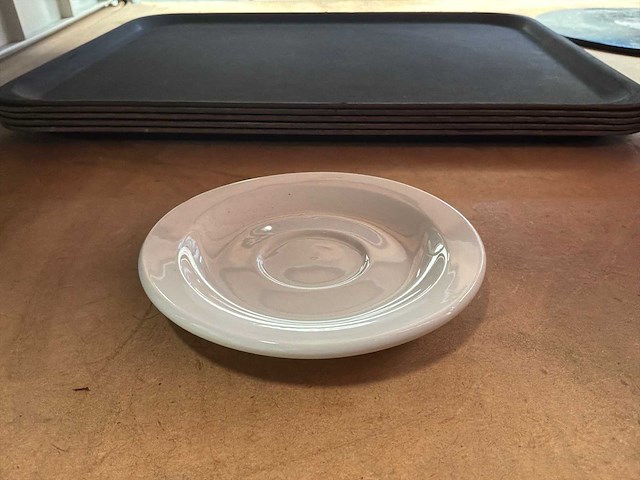 Koffiekopjes met schotels (300x) - afbeelding 1 van  1