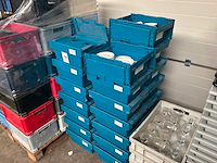 Koffiekopjes met schotels (400x) - afbeelding 1 van  4