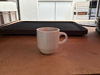 Koffiekopjes met schotels (400x) - afbeelding 4 van  4