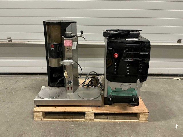 Koffiemachine (3x) - afbeelding 1 van  6