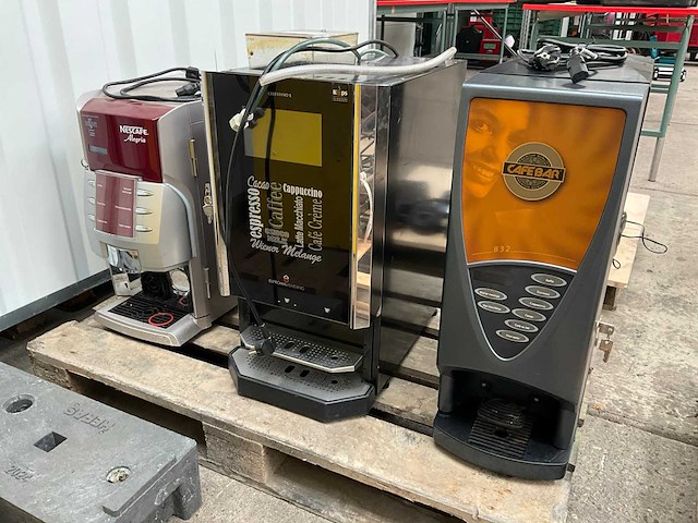 Koffiemachine (3x) - afbeelding 1 van  6