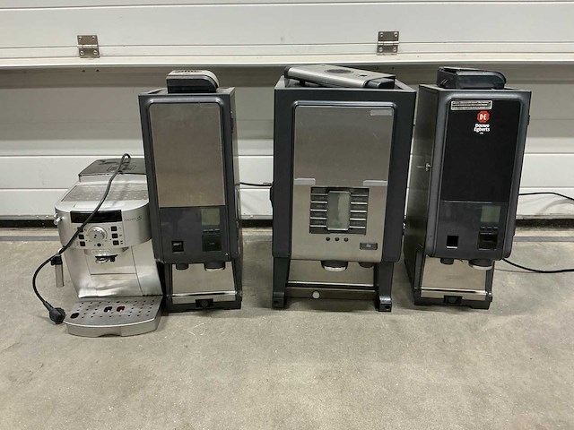 Koffiemachine (4x) - afbeelding 1 van  4