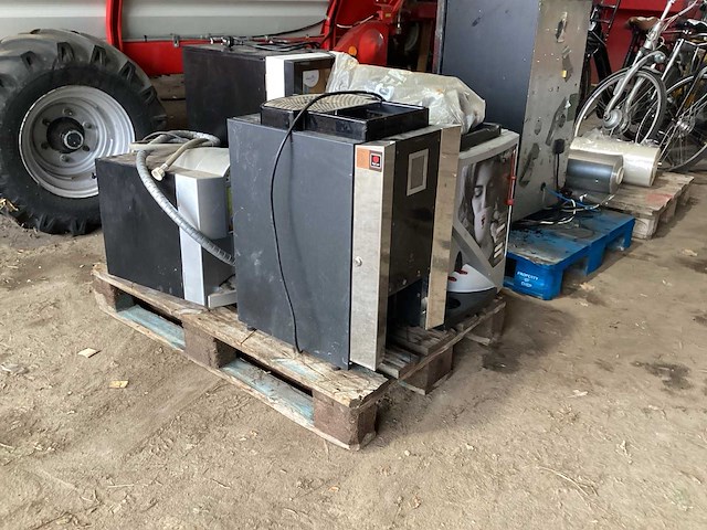 Koffiemachine (5x) - afbeelding 2 van  8