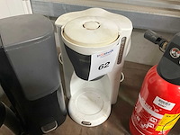 Koffiemachine & brandblusser - afbeelding 6 van  6
