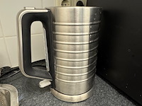 Koffiemachine en waterkoker philips, 2200 serie, zwart - afbeelding 3 van  4