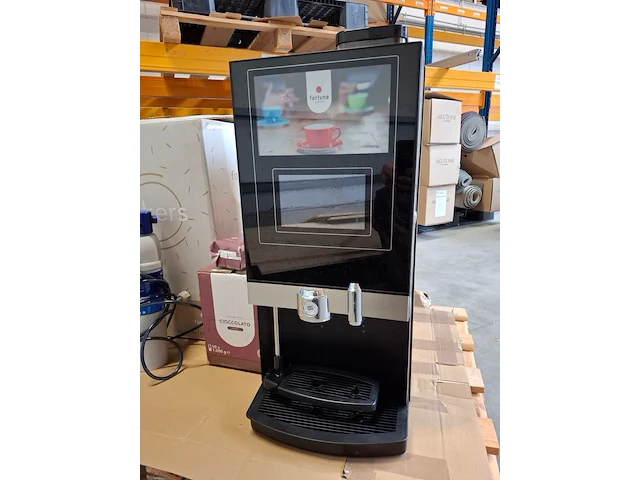 Koffiemachine fortune, des121bbtefonl0, bouwjaar 2022 - afbeelding 2 van  8