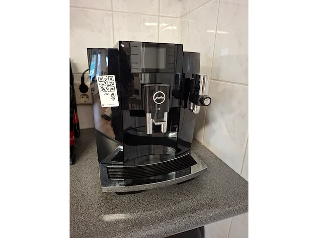 Koffiemachine jura, e8 - afbeelding 1 van  4