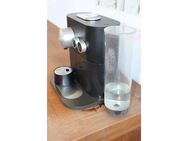 Koffiemachine krups nespresso - afbeelding 2 van  2