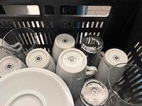 Koffiemachine, melkopschuimer, nespresso koppen en schotels, accessoires - afbeelding 11 van  12