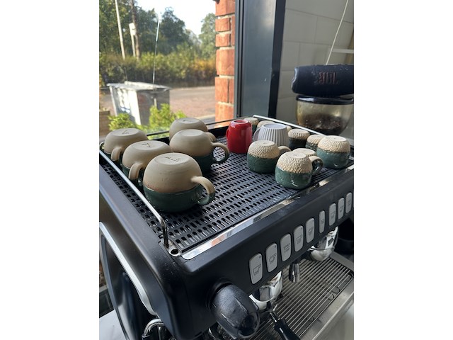 Koffiemachine met koffiemolen en baristaset , compact, m26 compact dt/2 te ts 230v, zwart, 2022 - afbeelding 3 van  9