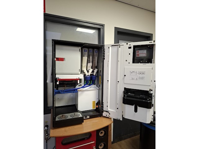 Koffiemachine met ondertafel wittenborg, bouwjaar 2018 - afbeelding 5 van  6