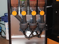 Koffiemachine nescafe blrxl-001 type automaat amazone. water loopt niet door. - afbeelding 3 van  3