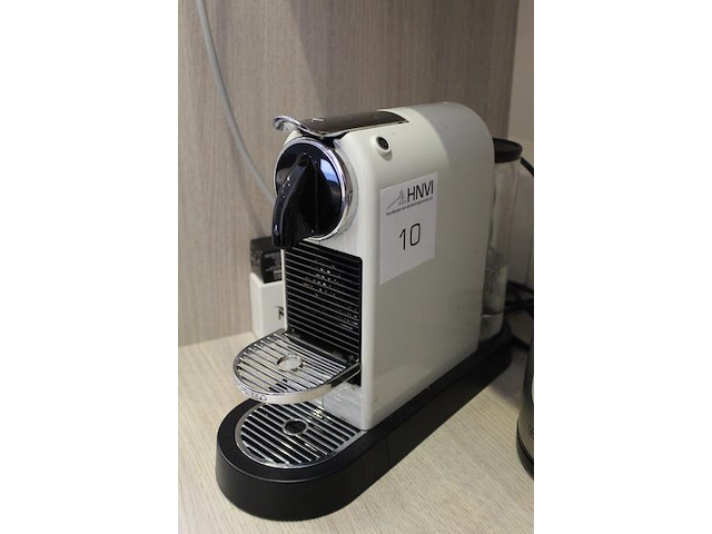 Koffiemachine nespresso en waterkoker bourgini - afbeelding 2 van  3