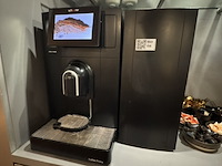 Koffiemachine schaerer, met melkkoeler - afbeelding 1 van  3