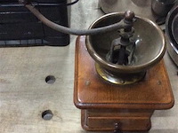 Koffiemolen - afbeelding 1 van  2