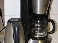 Koffiezetapparaat en waterkoker. - afbeelding 2 van  2