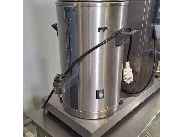 Koffiezetapparaat op rvs serveerwagen, o.a bravilor bonamat, o.a b 10hw - afbeelding 9 van  11