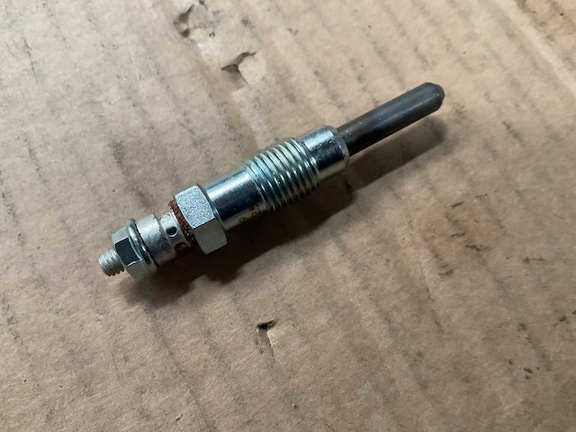 Kohler glow plug (4x) - afbeelding 1 van  3