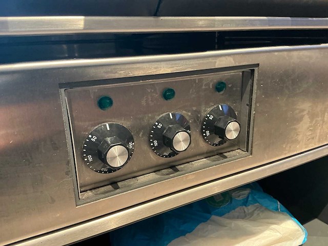 Kohlhoff - n1/6 - 2024 - lava grill - afbeelding 5 van  6