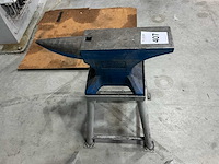 Kohls aambeeld op voet - afbeelding 2 van  4