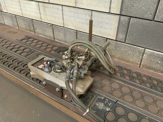 Koike ik-12 autogeen loopwagen snijmachine - afbeelding 1 van  5