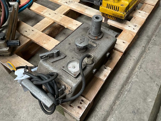 Koike ik-12 snijbrander railwagen - afbeelding 1 van  4