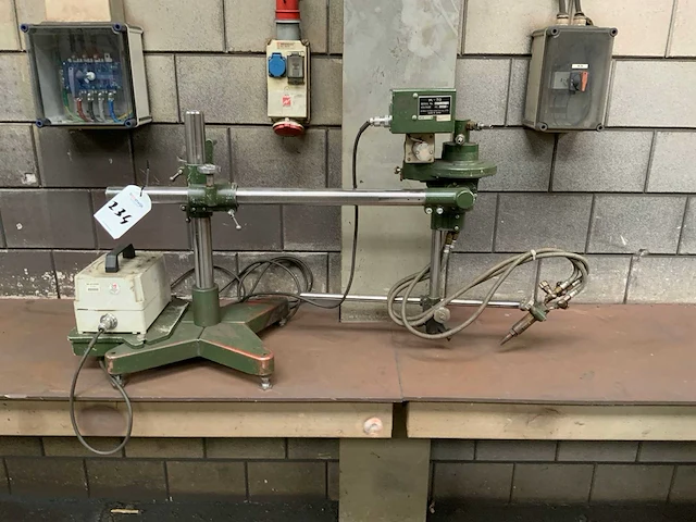 Koike ik-70 semi-automatische autogeen cirkelsnijmachine - afbeelding 1 van  4