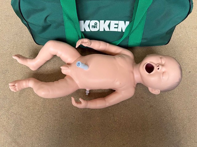 Koken co - lm-089 - neonatale reanimatiemodel - afbeelding 2 van  8