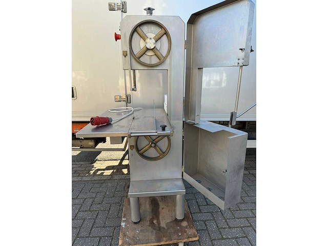 Kolbe - k330 - vleeszaagmachine / lintzaag - afbeelding 2 van  3