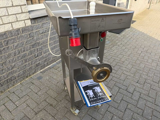 Kolbe - sw 100 h - vleeswolf / gehaktmolen - afbeelding 1 van  1